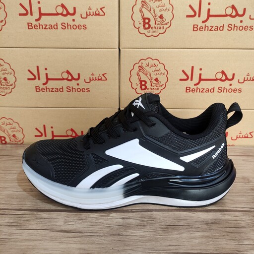 کتونی ریبوک reebok مردانه زیره کپسولی سایز 40 تا 45 رنگ مشکی سفید کفی طبی لژ 4 سانتی رویه بافت خارجی سبک راحت 