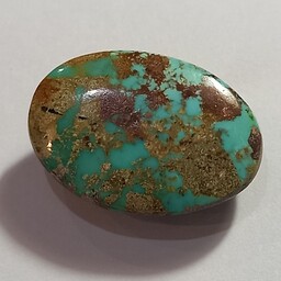 سنگ فیروزه نیشابور معدنی و مغزدار با رگه های طلایی و رنگ چشم نواز