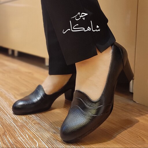 کفش چرم زنانه مجلسی پاشنه 4سانت فقط سایز 40 و 41