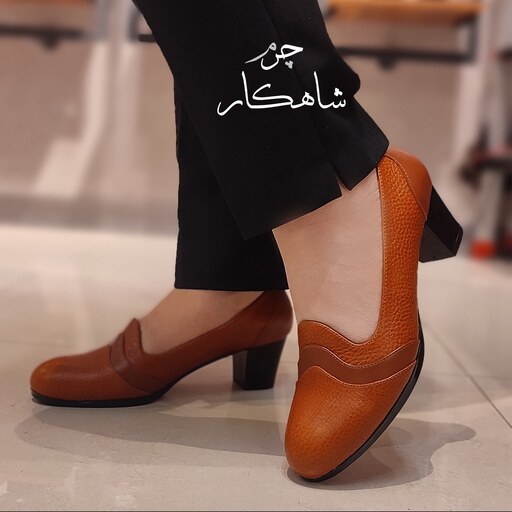 کفش چرم زنانه مجلسی پاشنه 4سانت فقط سایز 40 و 41