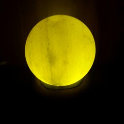 شب خواب سنگ  نمک گوی- رنگ زرد با پایه چوبی