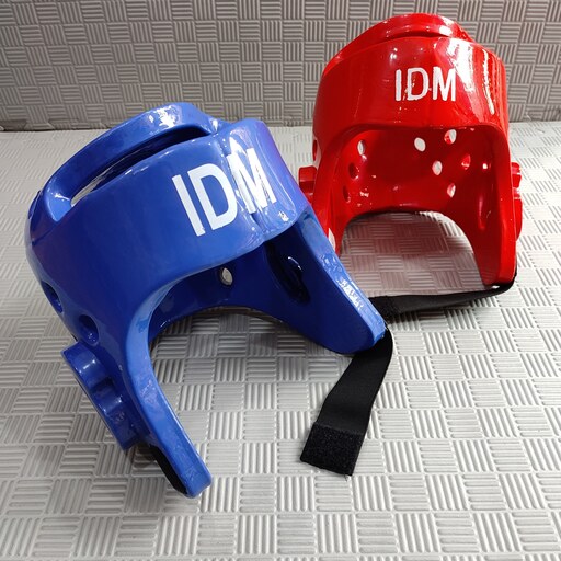 کلاه تکواندو تزریقی ای دی ام IDM در دو رنگ آبی و قرمز