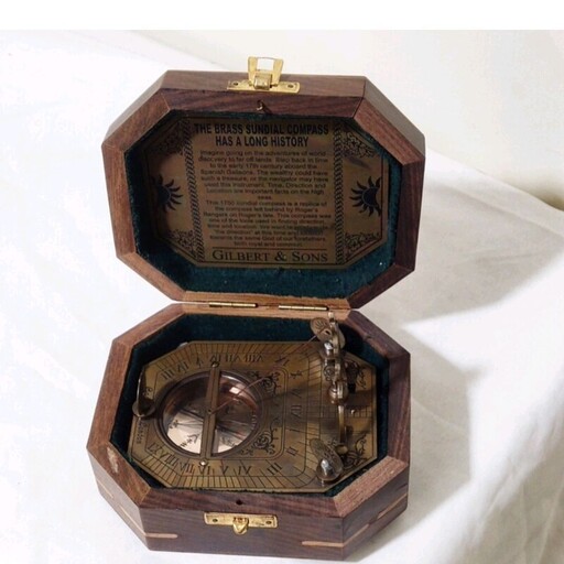 ساعت افتابی برنجی پاندول دار قطبنمادار طرح قدیم با تاریخ ومارک حک شده لندن1915 باکیفیت درجه یک کلکسیونی وناب