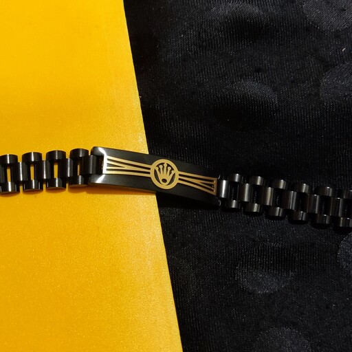 دستبند مردانه رولکس پلاک دار طلایی مشکی قفل مگنتی کد02