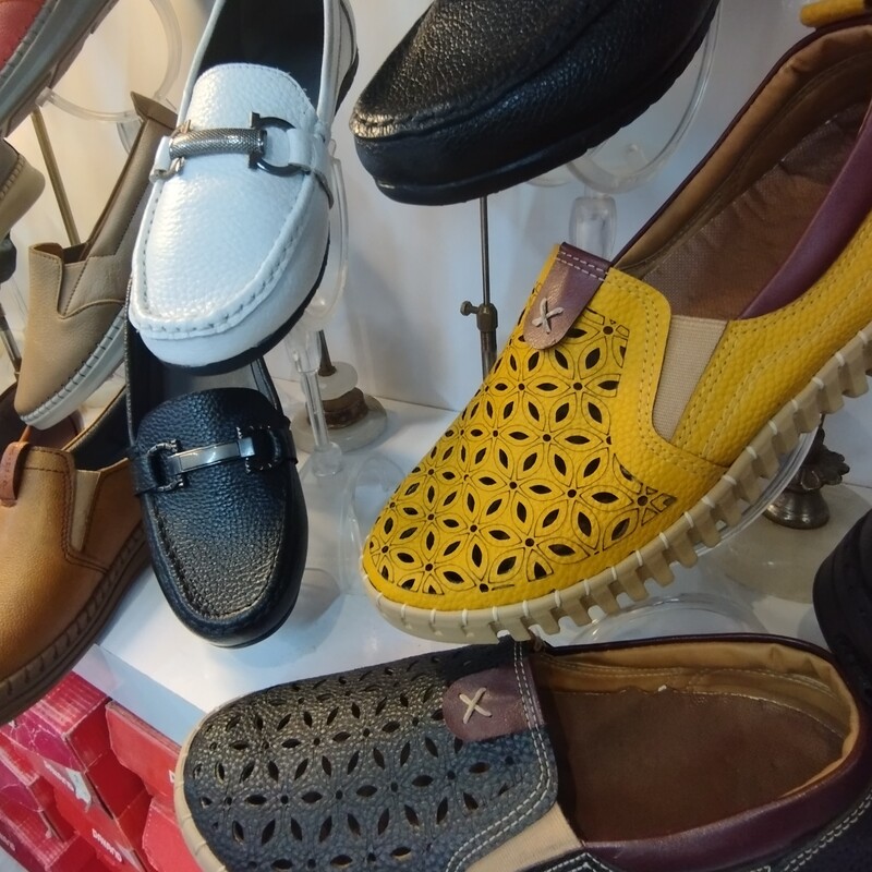 کفش زنانه مجلسی چرم طبی راحتی پیاده روی صندل دخترانه عیدانه چرم طبی راحتی 