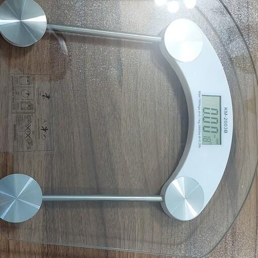 ترازوی وزن کشی دیجیتال مقاوم باکیفیت دارای نمایشگر دیجیتال