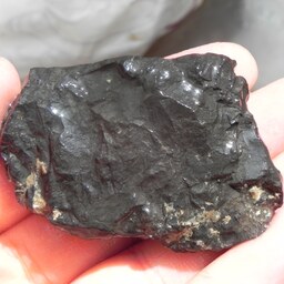 سنگ راف اونیکس جاسپر سیاه عقیق مشکی معدنی q19
