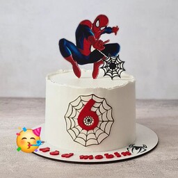 کیک تولد خونگی با تم مورد عنکبوتی پسرونه بوزن 1100 فیلینگ گردو موز کرم شکلات و کریپسی با تزینات  چاپ غیر خوراکی 