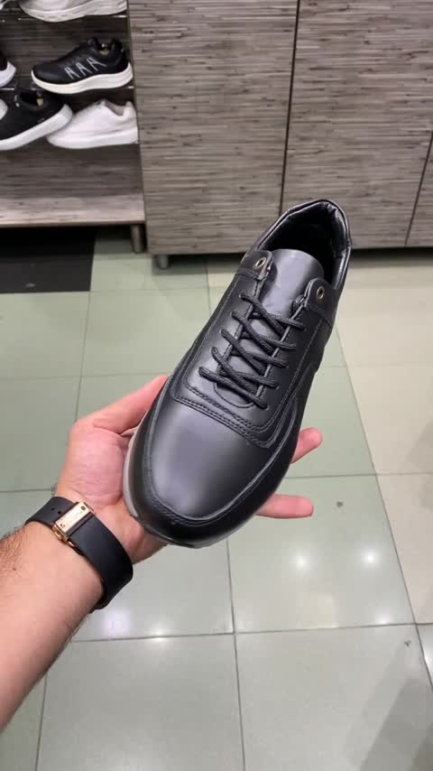 کفش کتونی چرم مردانه مدل پیک