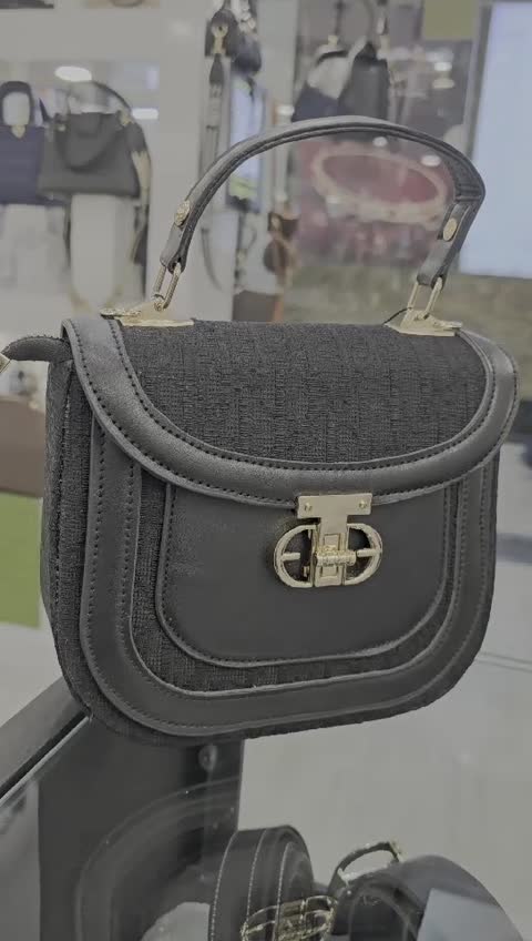 کیف دستی برند دیور (پس کرایه)