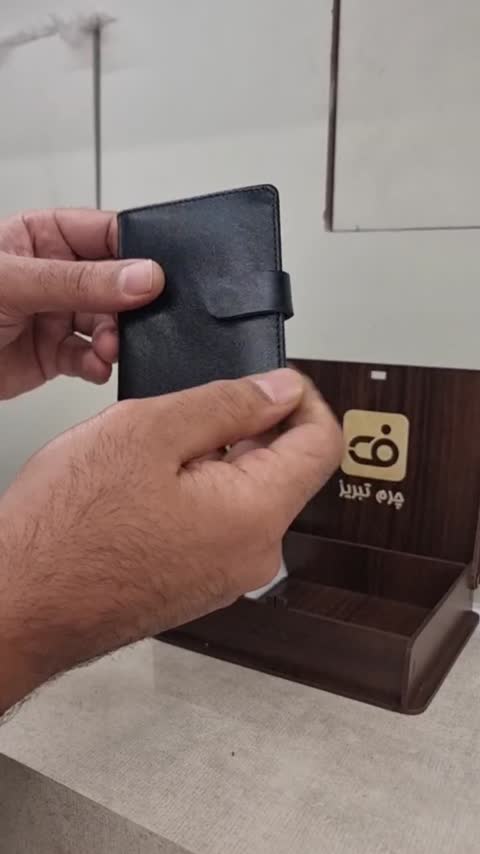 جاکارتی دکمه مخفی تمام چرم طبیعی