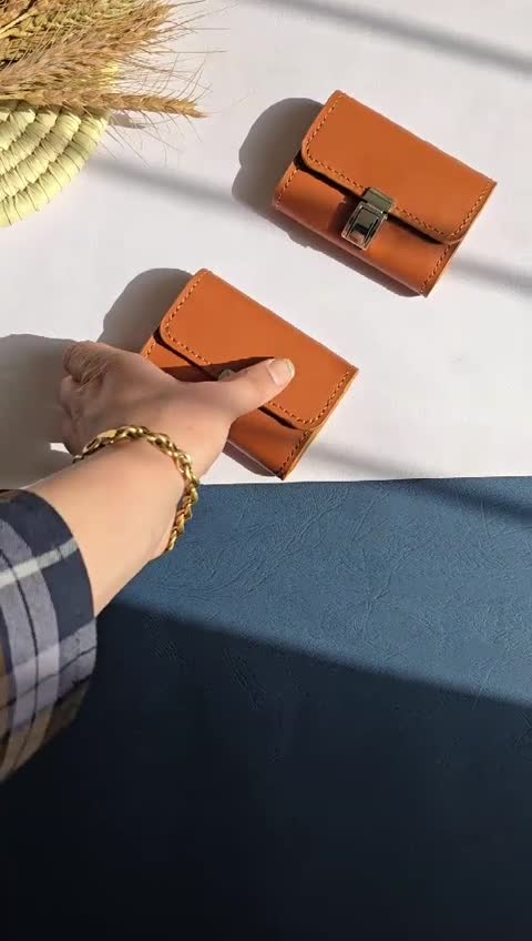 کیف کارت آکاردئونی، چرم گاوی و دستدوز