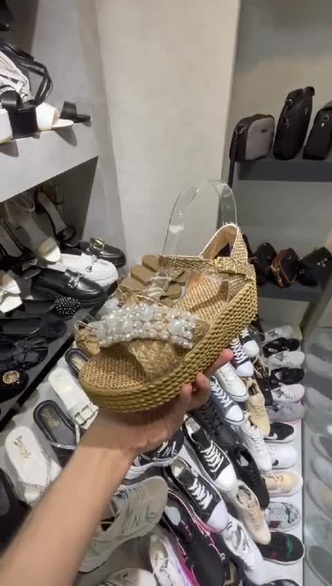 صندل کنفی مرواریدی شیک لژدار مجلسی زنانه دخترانه کفش تابستونی کنف حصیر رو فرشی مروارید دمپایی راحت نگینی نگیندار نودوهفت