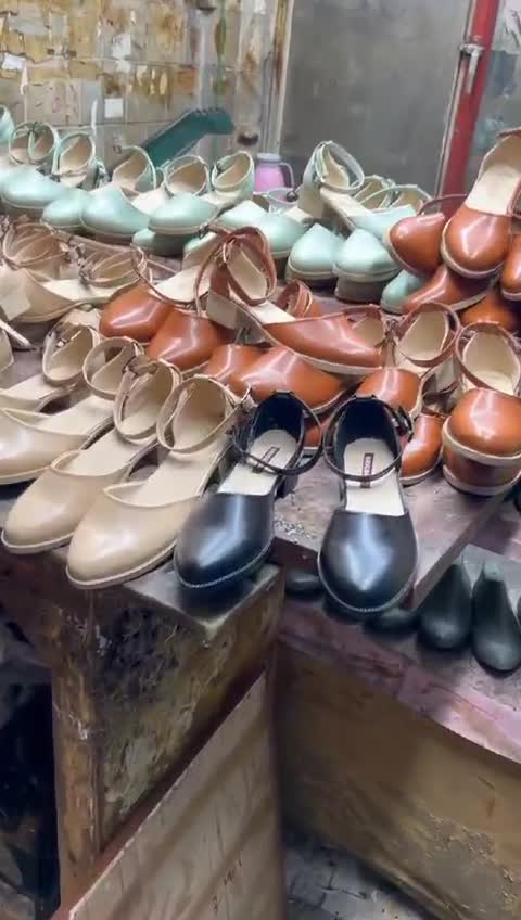 کالج اسپرت عسلی کرم مشکی فیروزه ای زنانه دخترانه کفش تابستانی تابستونی مجلسی چرم کرمی سبک طبی راحت راحتی پاشنه دار چصلسه