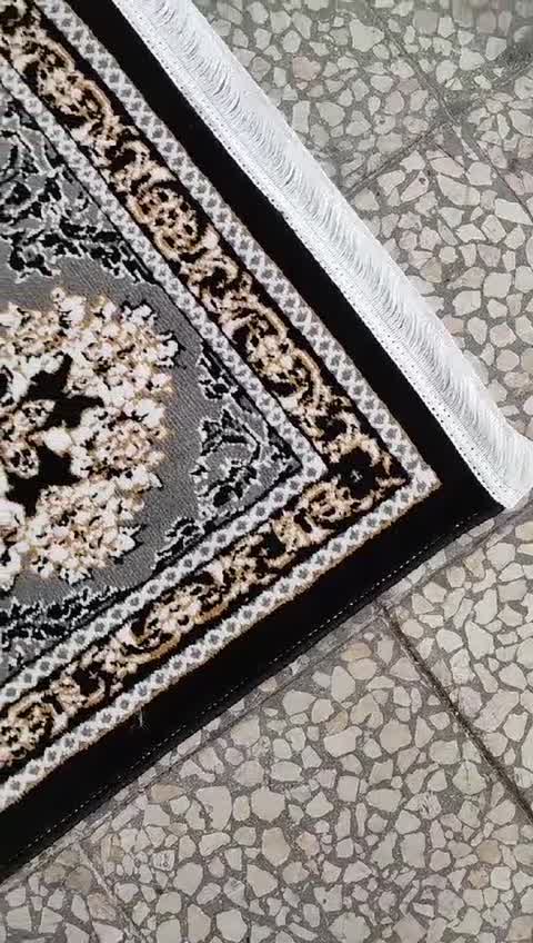 فرش ماشینی 12متری جدید کاشان نقشه زیبای آینازسرمه ایی بافت نرم و زیبا (2عددی)