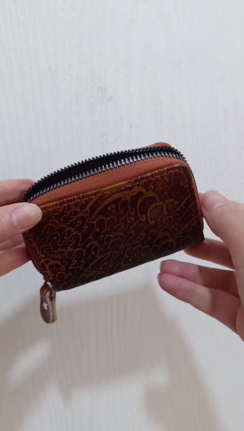 جاکارتی چرم طبیعی طرح عشق