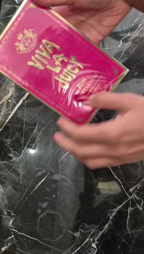 ادکلن زنانه مدل ویوا لا جویسی طرح مارک