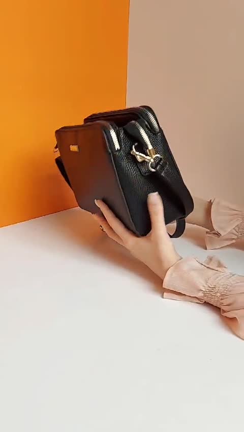 کیف دوشی زنانه و دخترانه چرم طبیعی گاوی کد 902/1 