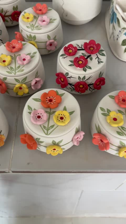 قندان سرامیکی دستساز گل برجسته 