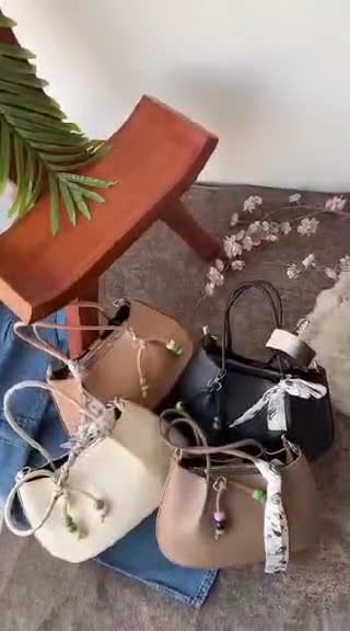 دو تکه کیف دستی و کیف لوازم آرایش آویز