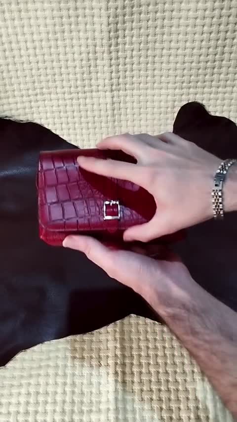 کیف دوشی دخترانه بغل پرچ چرم طبیعی