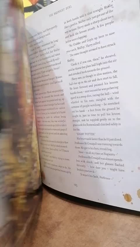 رمان Harry Potter and the Prisoner of Azkaban - Illustrated Edition Book 3