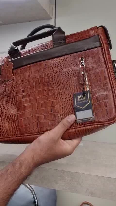 کیف اداری 2دسته تمام چرم طبیعی قابل استفاده آقایان و خانم ها