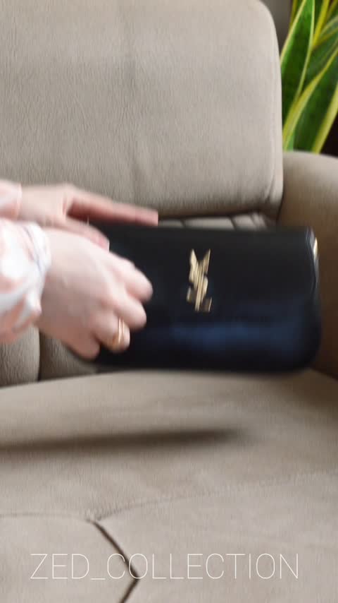 کیف پاسپورتی YSL 