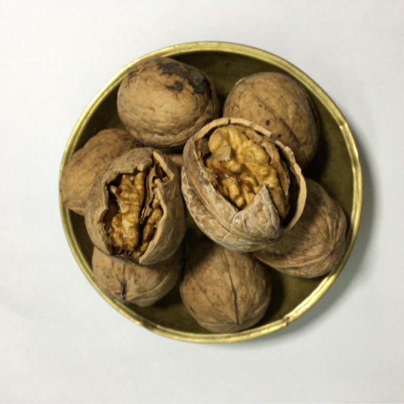 گردو با پوست درکه 1000 گرم  محصول1404