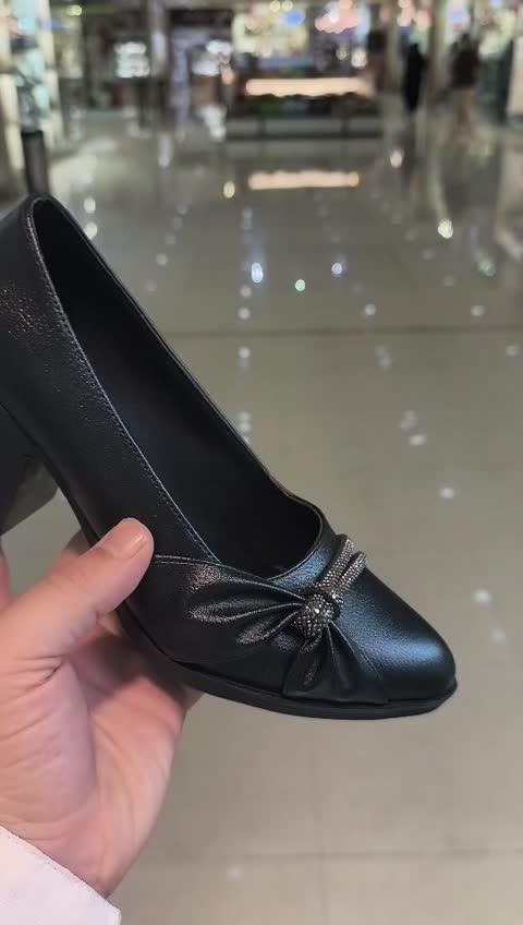 پاشنه هفت سانت پیو مریم