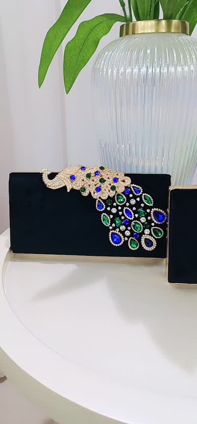 کیف طاووسی جواهر دوزی شده