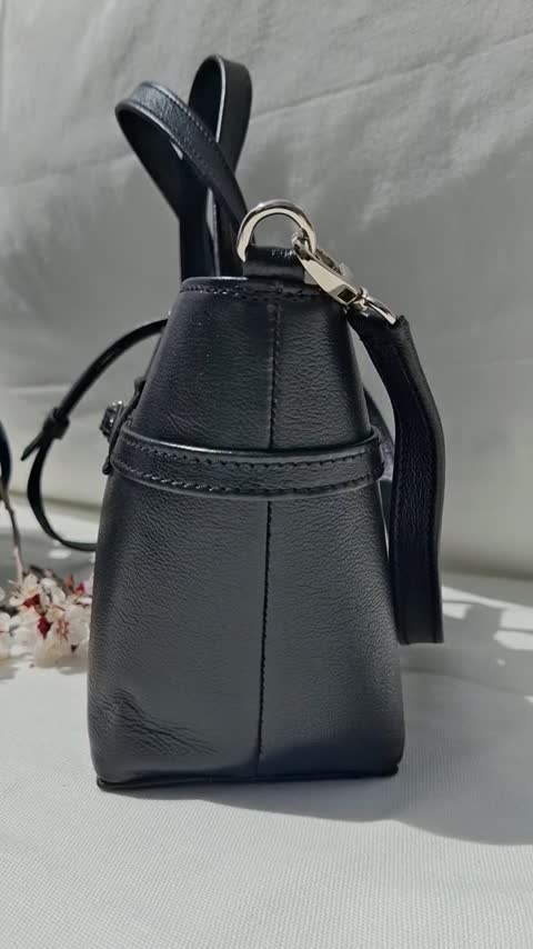 کیف چرم طبیعی زنانه LYRA 