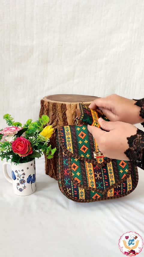 کیف سنتی ساناز بزرگ با جاکارتی دکمه ای 
