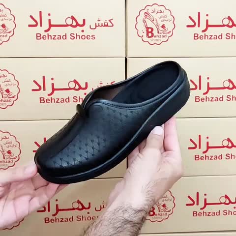دمپایی طبی جلو بسته زنانه سایز 37 تا 42 رنگ مشکی زیره پیو تزریق لژ 3 سانتی کفی طبی برجسته رویه چرم صنعتی سبک و راحت