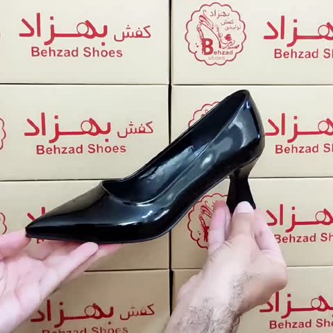 کفش پاشنه دار ورنی مجلسی زنانه سایز 36 تا 41 رنگ مشکی زیره رافیک پاشنه شش و نیم سانتی رویه ورنی سبک و راحتی