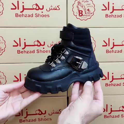 پوتین بند دار رنگ مشکی لژ 4 سانتی زیره پیو بچه گانه پسرانه دخترانه رویه چرم صنعتی سایز 26 تا 31