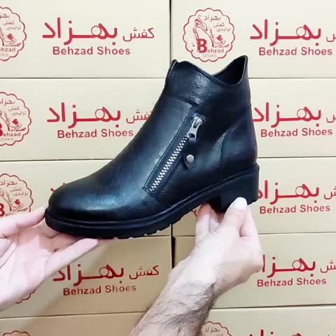 پوتین زمستانی بغل زیپ زنانه دخترانه سایز 37 تا 40 رنگ مشکی زیره پیو پاشنه چهار و نیم سانتی رویه چرم صنعتی
