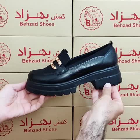 کفش لژ دار زنانه دخترانه رنگ مشکی سایز 37 تا 40 زیره پیو لژ 5 سانتی رویه مخمل و چرم صنعتی سبک راحت کیفیت عالی