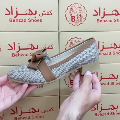 کالج پاپیونی دخترانه زنانه سایز 37 تا 40 رنگ کرم زیره pvc پاشنه 3 سانتی رویه چرم صنعتی سبک و راحتی
