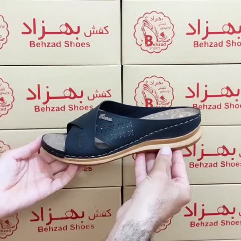 روفرشی دمپایی طبی زنانه دخترانه رنگ مشکی زیره پیو نرم لژ 5 سانتی دور دوخت رویه چرم مصنوعی سایز 37 تا 41 سبک راحتی