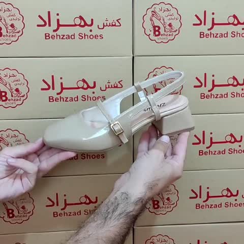 کفش مجلسی پاشنه پنج سانتی زنانه دخترانه سایز 36 تا 41 بند کمری کفی طبی رنگ کرم زیره رافیک رویه ورنی سبک و راحت