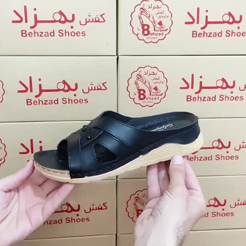 روفرشی دمپایی طبی زنانه دخترانه رنگ مشکی زیره پیو نرم لژ 4 سانتی دور دوخت رویه چرم مصنوعی سایز 37 تا 41 سبک راحت