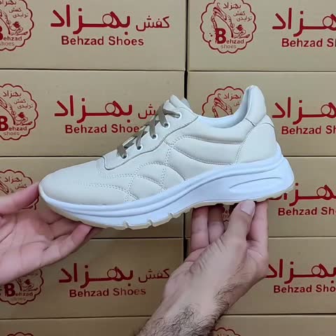 کتونی دخترانه زنانه رنگ کرم سایز 37 تا 40 زیره پیو لژ چهار سانتی کفی طبی رویه چرم صنعتی سبک و راحتی