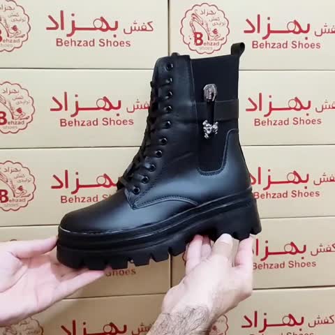 پوتین زنانه دخترانه بغل کش دور دوخت سایز 37 تا 40 رنگ مشکی لژ پنج و نیم سانتی رویه چرم مصنوعی زیره پیو