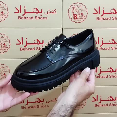کفش لژ دار زنانه دخترانه رنگ مشکی سایز 37 تا 40 زیره پیو لژ 5 سانتی رویه ورنی سبک راحت کیفیت عالی