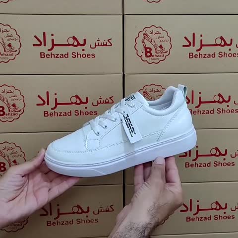 کتونی راحتی طبی زنانه دخترانه سایز 37 تا 40 رنگ سفید زیره پیو لژ 3 سانتی دور دوخت کفی طبی رویه چرم صنعتی سبک و راحت