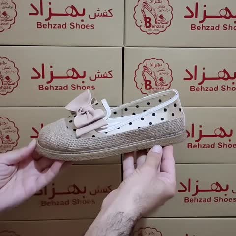 کفش کالج راحتی پاپیونی زنانه دخترانه سایز 37 تا 40 رنگ کرم زیره pvc لژ یک و نیم سانتی کفی طبی رویه تور و کنفی