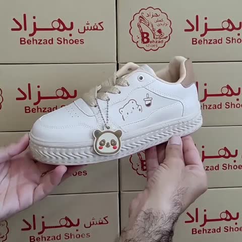 کتونی دخترانه سایز 37 تا 40 رنگ کرم زیره پیو لژ 4 سانتی رویه چرم صنعتی