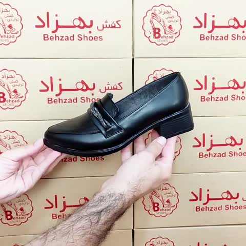 کالج راحتی زنانه دخترانه رنگ مشکی سایز 37 تا 40 زیره پیو پاشنه چهار سانتی رویه چرم صنعتی کفی طبی سبک و راحت 