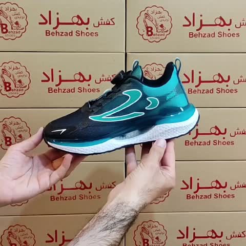کتونی نایک پسرانه دخترانه رنگ مشکی آبی سایز 37 تا 40 زیره کپسولی لژ 3 سانتی بند فنری رویه بافت خارجی راحت